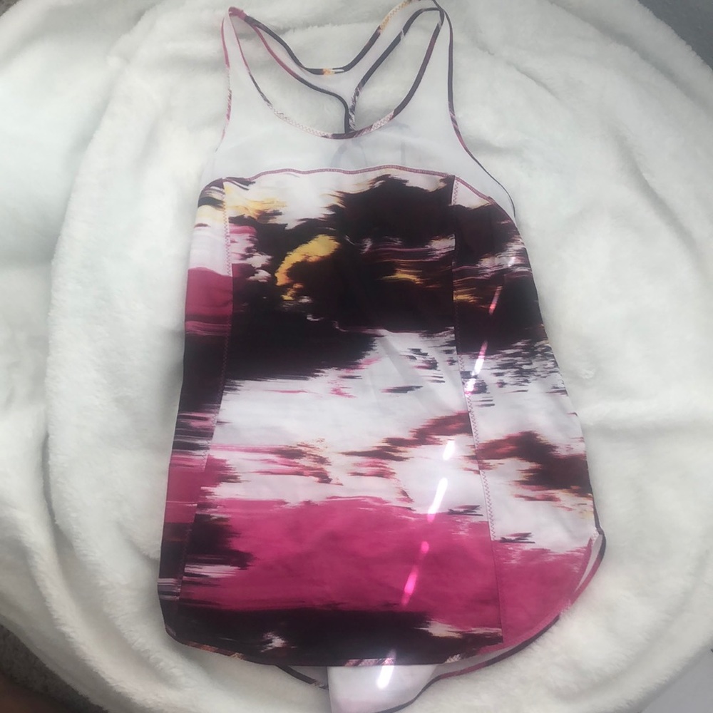 size 8 or 10 lululemon tank